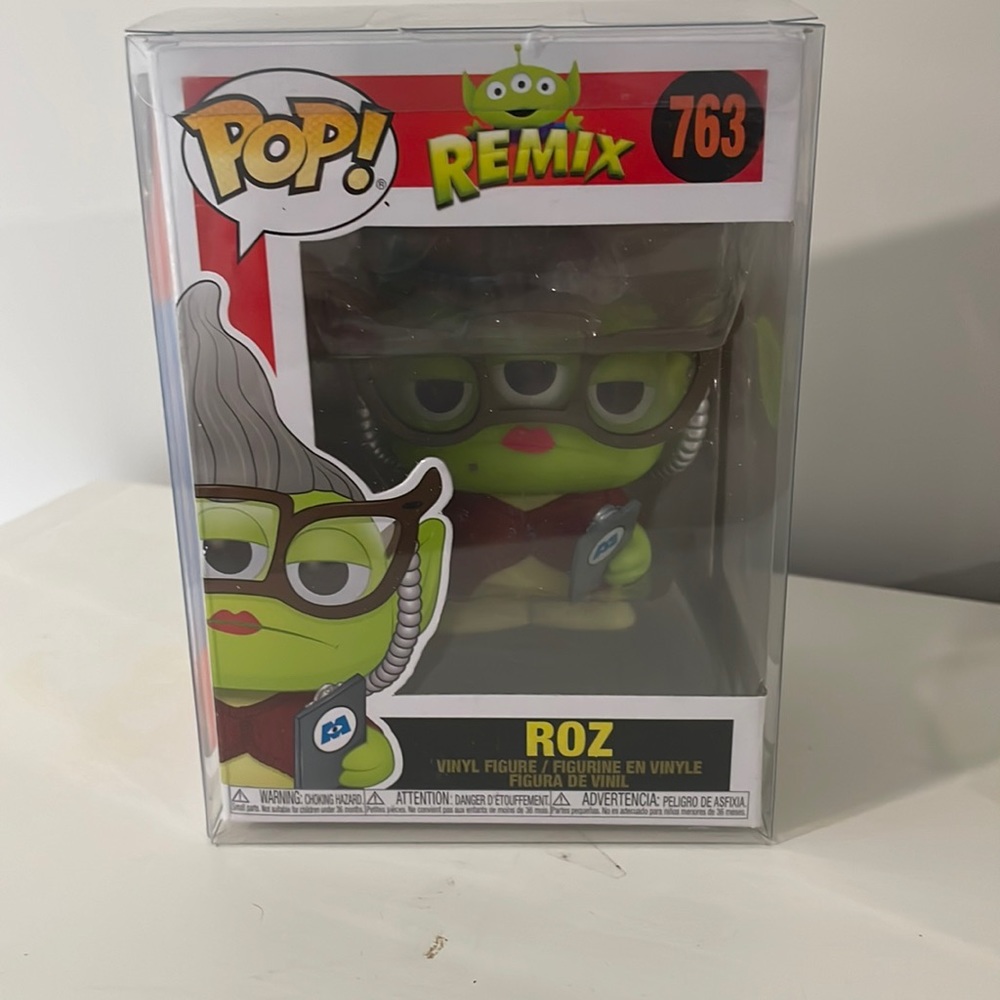Funko Alien Remix 763 Roz in Soft Protector